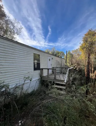 Exterior side with deck — Kings Mountain NC vacant rental