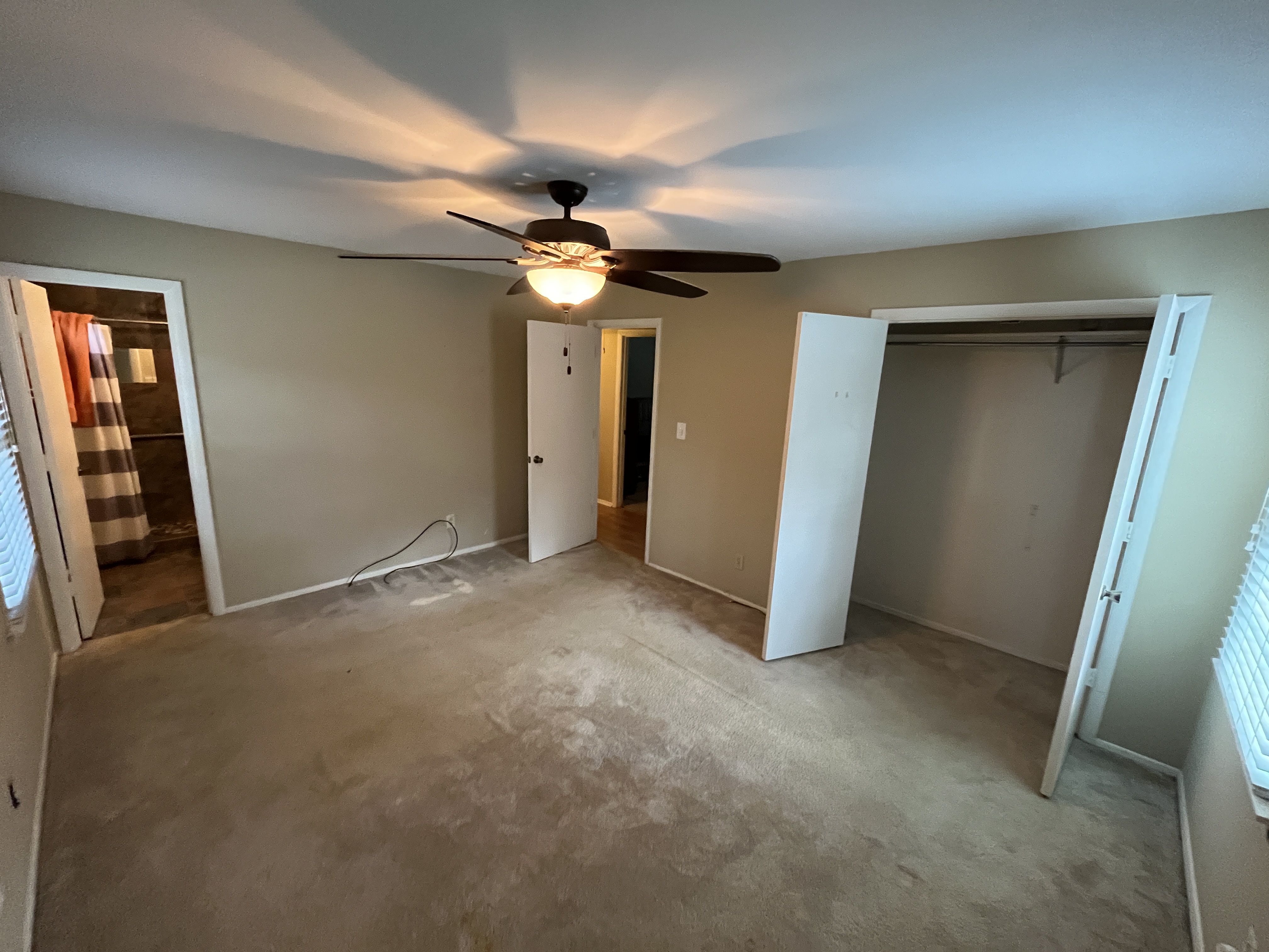 Master bedroom — large room with en-suite, Matthews NC
